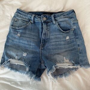 Wild Oak Boutique Risen Jean Shorts - M